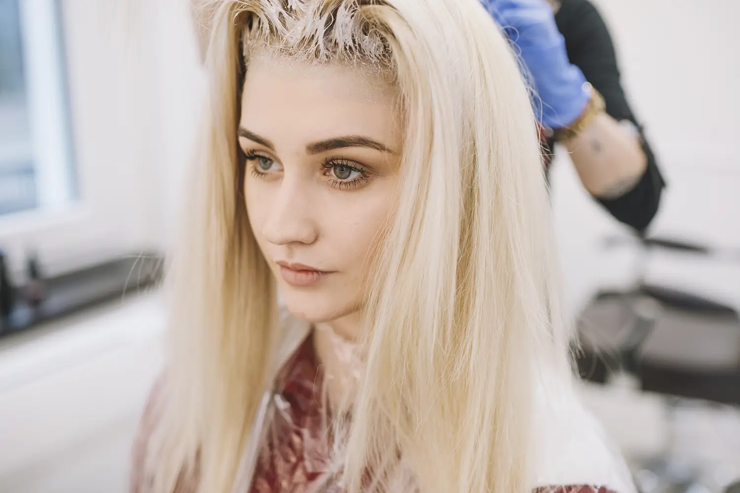 Healthy blonde coloring results at Melenas hair salon
