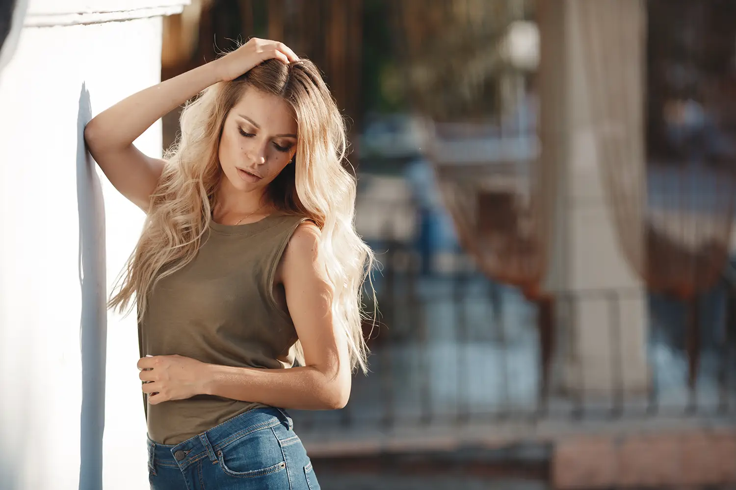 High-end multidimensional premium Brazilian blonde hair coloring at Melenas